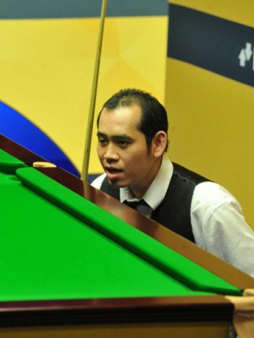 World Championship - Dechawat douses Maguire on debut